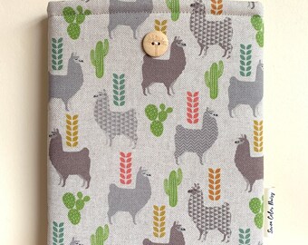 Llama and Cactus Kindle Sleeve, Book Sleeve, iPad Cover, 2024 Paperwhite sleeve, Kindle Scribe case, Bookish gifts