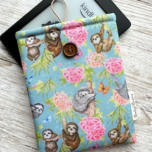 Custodia per Kindle Sloth and Flowers, custodia per libri, custodia per iPad, custodia Paperwhite 2024, custodia per Kindle Scribe, regali per amanti dei libri