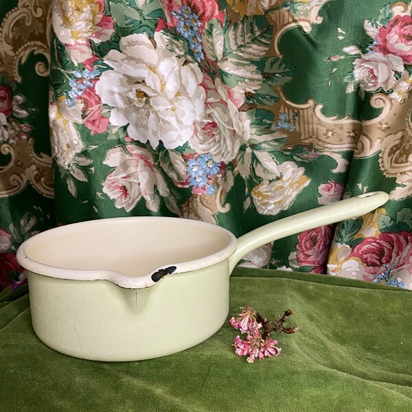 Pretty vintage decorative Yellow Enamel Saucepan