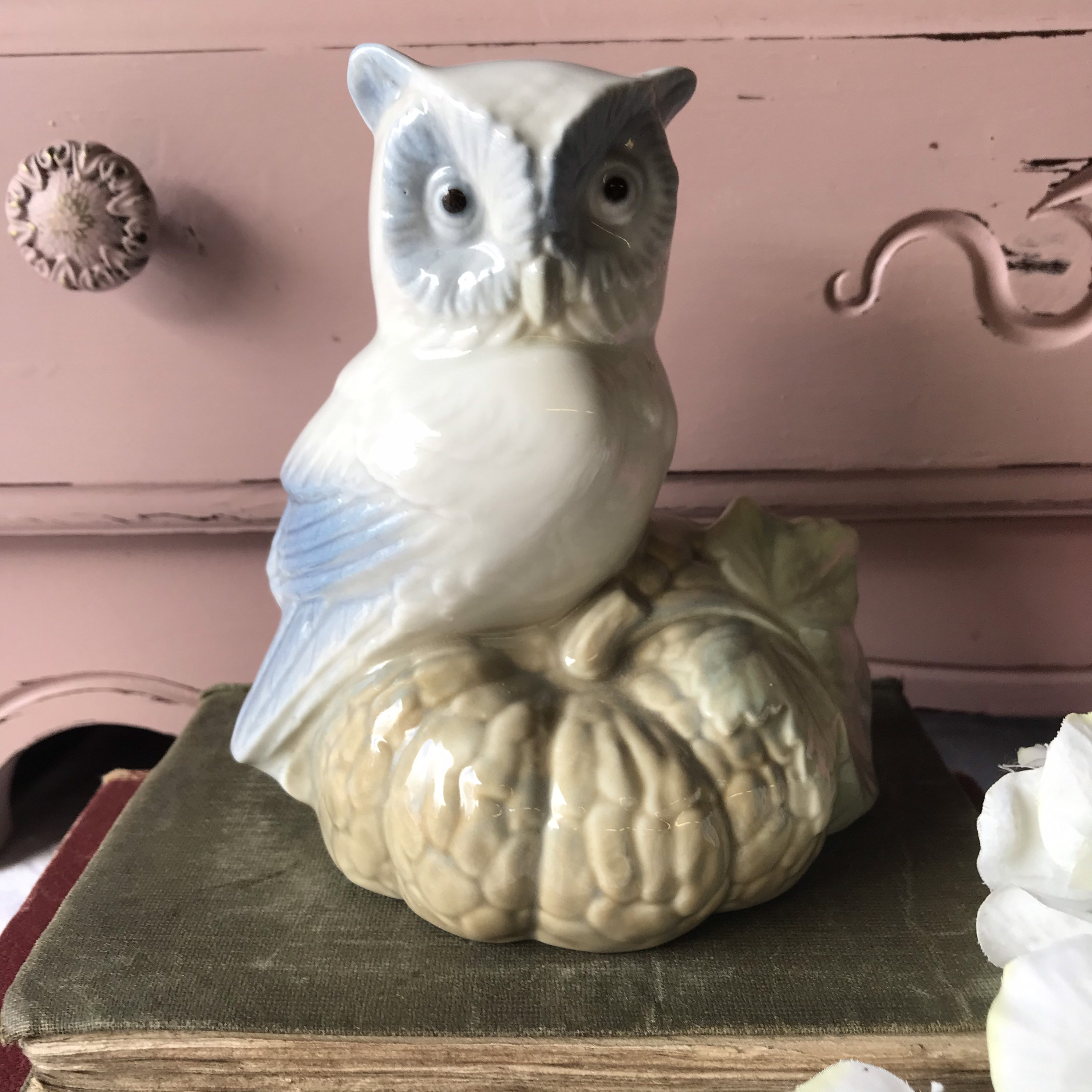 Beautifully decorative Porcelain Owl
