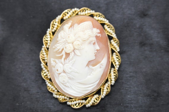 14k yellow gold and pearl Cameo - image 1