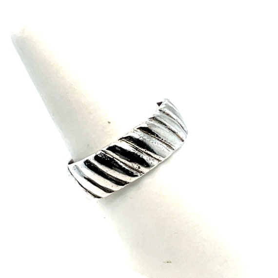 Sterling Silver Ribbed  Ring