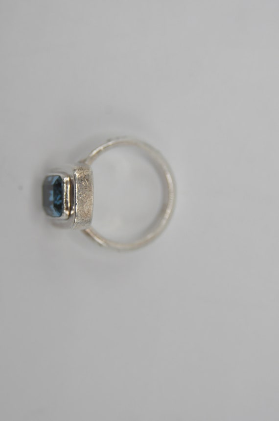 Sterling Silver Blue Topaz ring - image 3