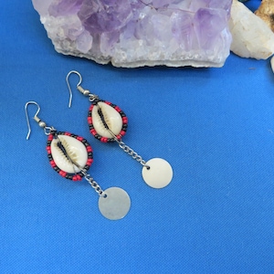 Kenya Hand Crafted African Ethnic Tribal Jewelry Maasai Masai Beaded Cowrie Earrings AA