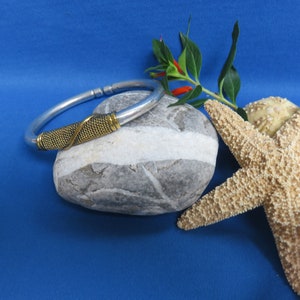 Kenia Handgefertigte afrikanische ethnische Schmuck Weißmetall und Messingdraht Armreif BRACELET Ostafrika A