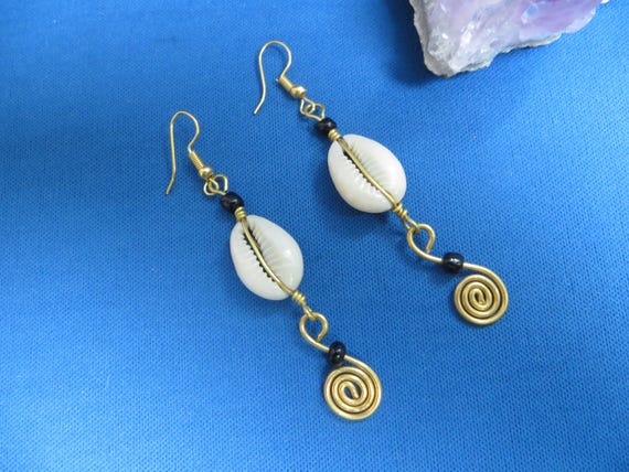 Kenya Hand Crafted African Ethnic Jewelry BRASS, Bead and Cowrie DROP Earrings Ac