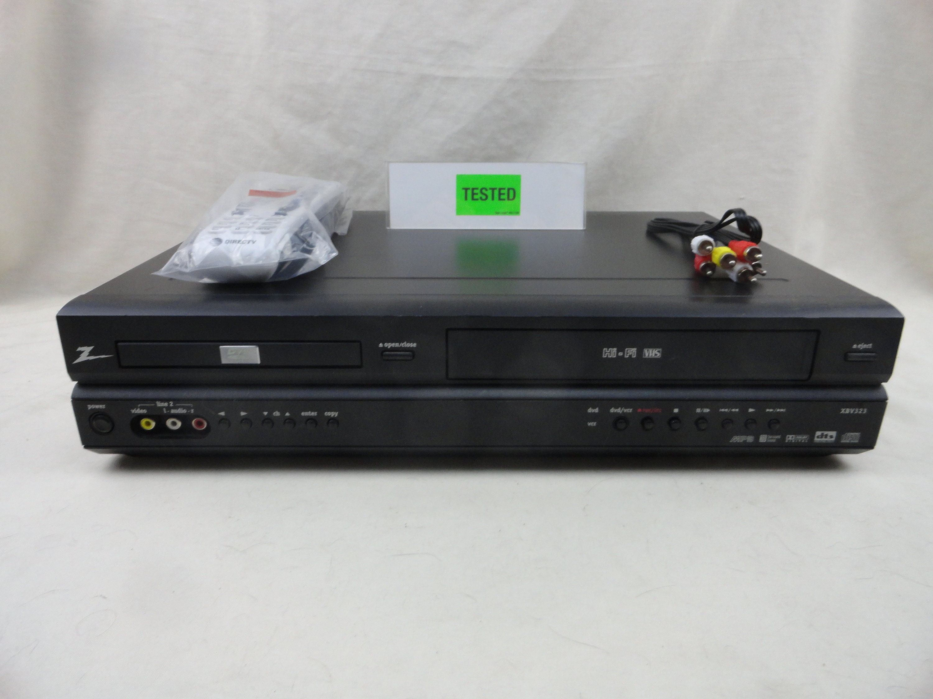Zenith XBV323 DVD VCR Dual Double Deck Combo With Universal