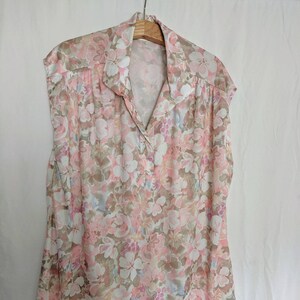 1970s-80s  Floral Blouse (sleeveless)
