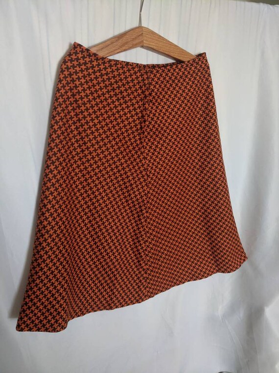 1960s Orange and Brown Houndstooth Pattern Skirt - image 3