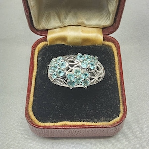 Beautiful Vintage, Women&#39;s Sterling Silver and Natural Cubic Zirconia Cluster Ring. UK size O 1/2, US size 7 1/4.
