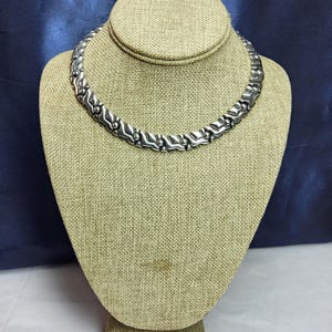 Fantastic Stylish Vintage, Woman&#39;s Sterling Silver Modernist Collar Necklace.