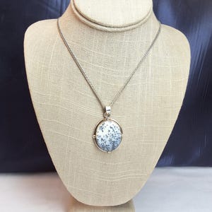 Fantastic Vintage, Women&#39;s Sterling Silver and Large Natural Dendritic Agate Pendant with Heavy Sterling Silver Chain.