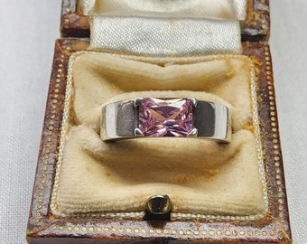 Excellent 1988 Vintage, Woman's Sterling Silver and Natural Faceted Pink Tourmaline Solitaire Ring.