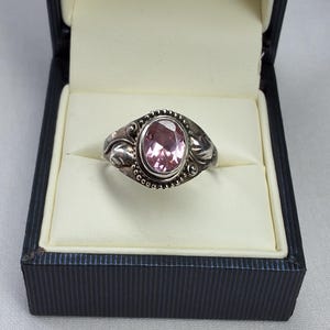 Nice Vintage, Women&#39;s Highly Decorative Sterling Silver and Natural Sparkling Faceted Pink Topaz Statement Ring.