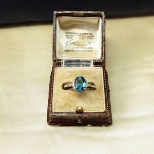 Beautiful Sparkling Vintage Sterling Silver and Cubic Zirconia Statement Ring.