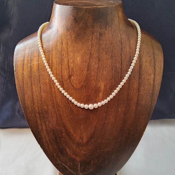 Beautiful 1970s, Woman's Sterling Silver and Natural Pearl Bead Necklace.