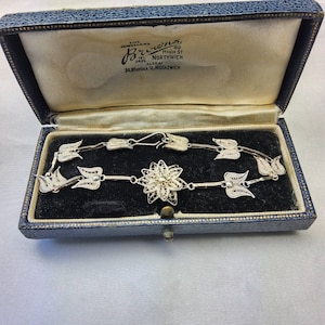 Dainty Vintage, Women&#39;s Sterling Silver Filigree Floral Link Bracelet. Great Gift.