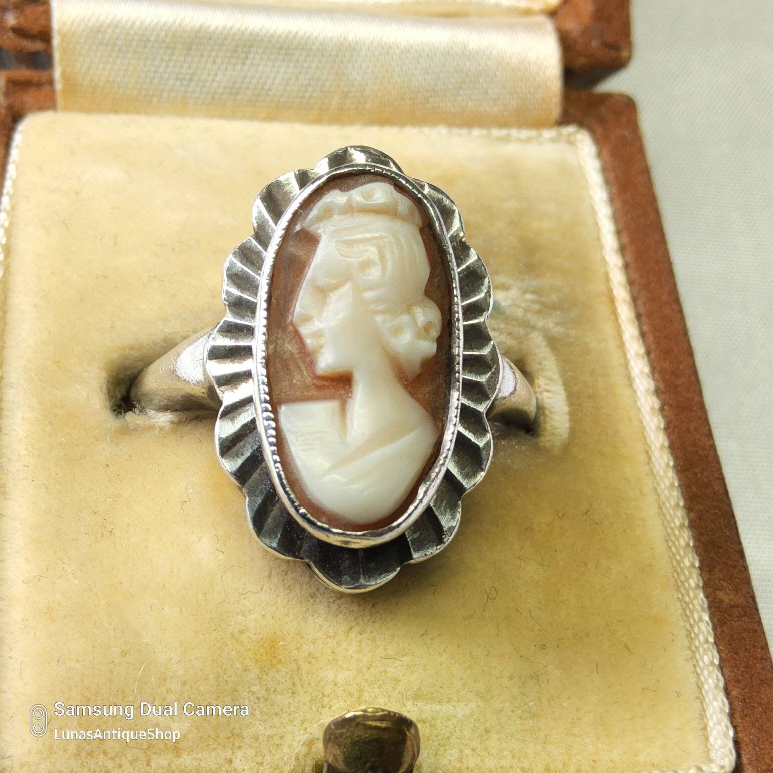 Beautiful 1976 Vintage Sterling Silver and Carved Shell