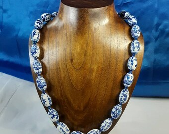 Fantastic Vintage Chinese Blue and White Porcelain Ceramic Bead Necklace.