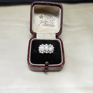 Stunning 1987 Vintage Gold,Cubic Zirconia and Opal Trilogy Ring.