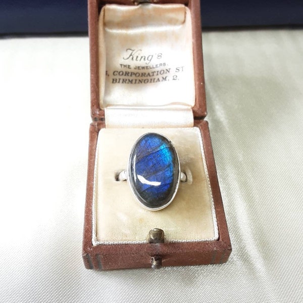 Beautiful Vintage Sterling Silver and Natural Labradorite   Statement Ring.