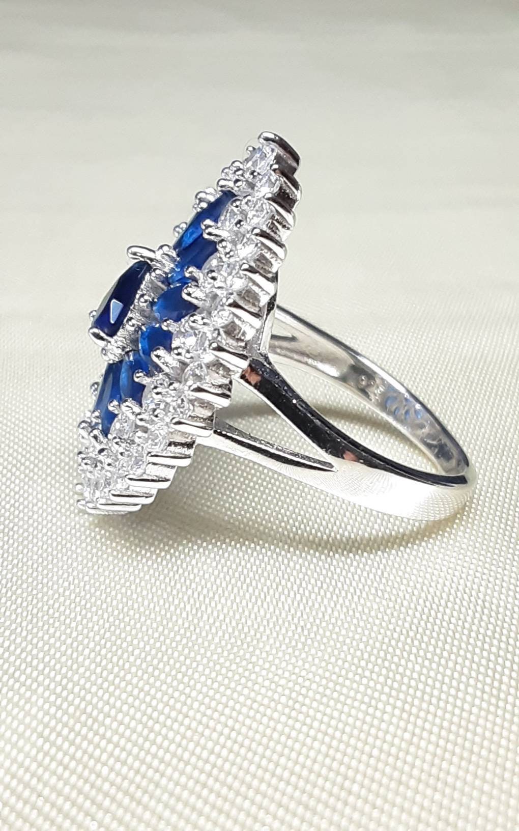 Fantastic Vintage Sterling Silver and Natural Cubic Zirconia Multi Stone  Statement Ring. - Etsy 日本