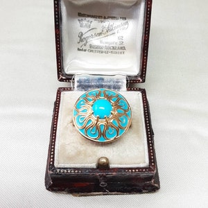 Beautiful Vintage Sterling Silver and Enamelled Ring.