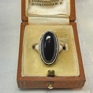 Lovely Art Deco, Antique, Women&#39;s Silver and Natural Onyx Statement Ring.
