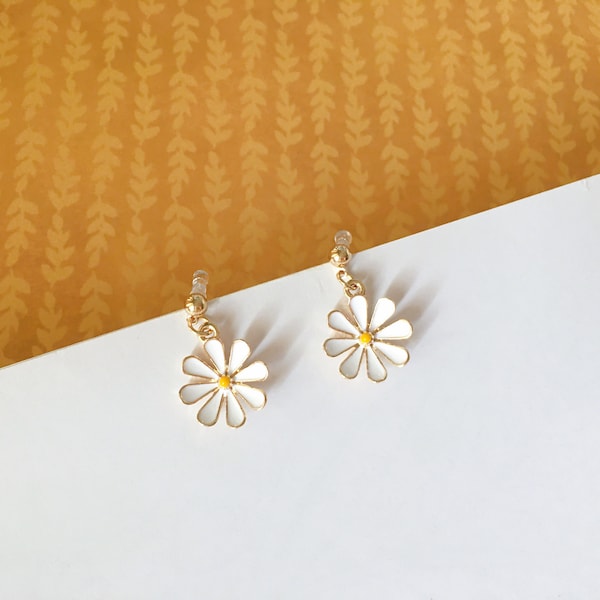 Invisible clip on earrings, White Daisy Flower Earrings