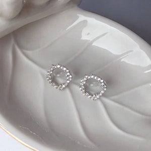 Invisible clip on earrings, Diamond-Design Crystal Circle Studs