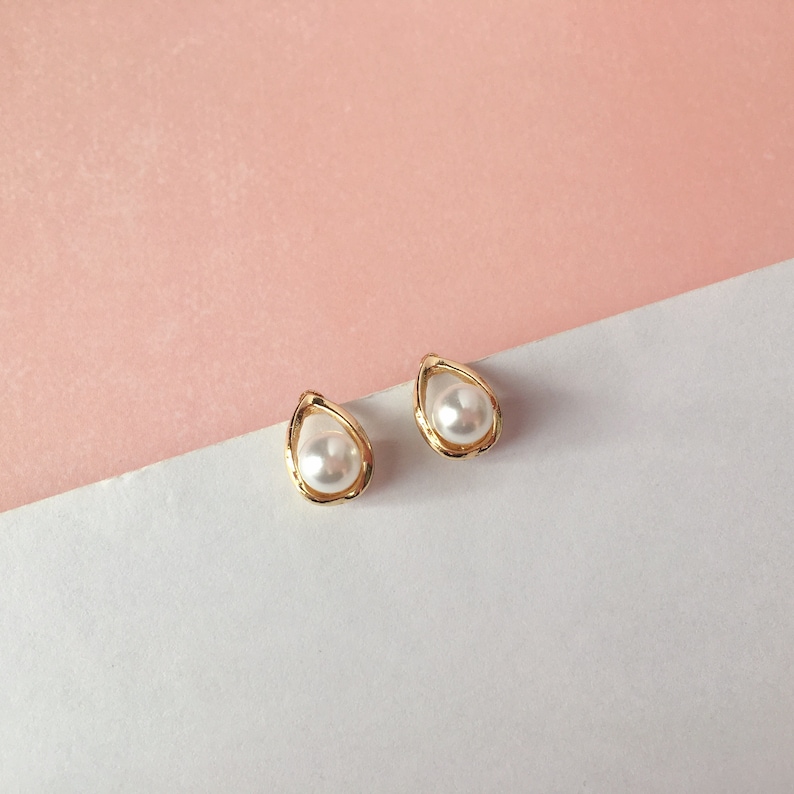 Invisible Clip on Earrings Pear Framed Pearl Studs - Etsy