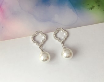 Invisible clip on earrings, Diamond-designed Four Leaf Clover Pearl Earrings