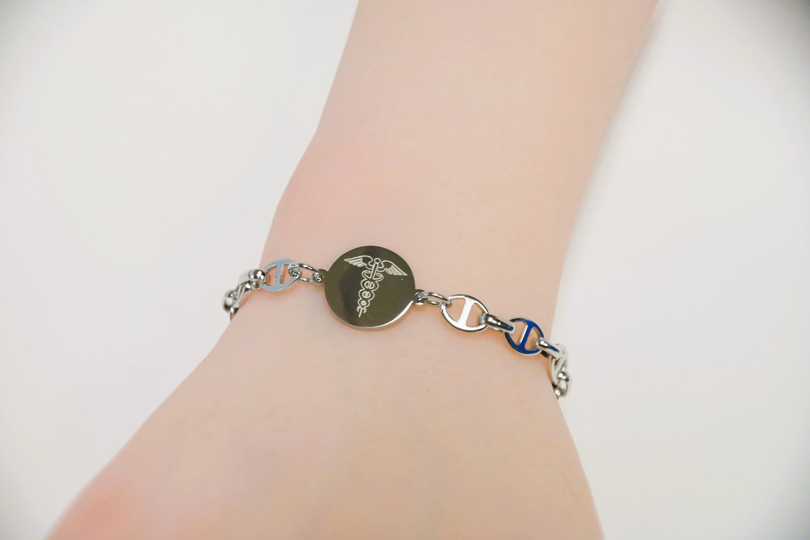 Trendy Personalized Mariner Link Chain Medical Bracelet. Special