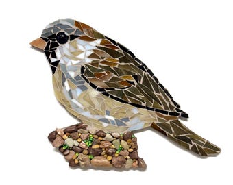 Mosaico de vidrio de colores hecho a mano para colgar en la pared: arrendajo azul, cuervo, pájaro azul, gorrión