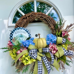 Welcome Fall Floral Pumpkin Wreath. Autumn Door Decor. Fall Grapevine Wreath For Front Door. Fall Porch Wreath. Housewarming gift.