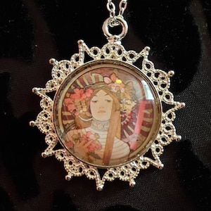 Small art nouveau pendant