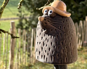 Campana de cerámica con motivo de topo | Decoración de jardín 10,7 cm | Campana de topo con motivo animal | Figura de jardín de regalo.