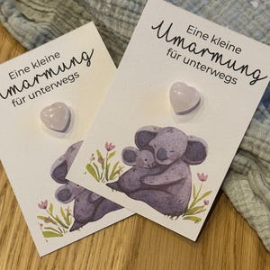 Câlin de poche - câlin de poche | Carte avec porte-bonheur coeur en quartz rose | Cadeau pour vos personnes préférées, amis, collègues