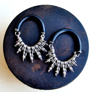 Draadomwikkelde oorgewichten, statement-oorhangers, bungelstekkers, grote tribale oorbellen, handgemaakte punksieraden, verzwaarde oorbellen voor vrouwen