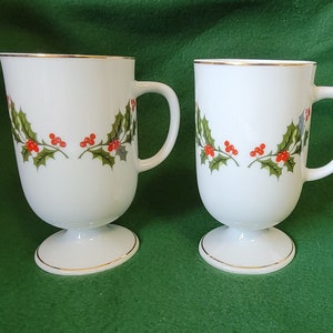 4 Christmas Holly Porcelain Pedestal Mugs with 22 kt. Gold Trim, NEW