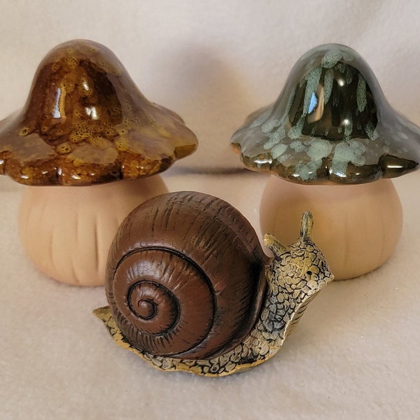 Garden Statue Yard Art Decorations, Mushrooms & Snail, YOU CHOOSE, Indoor / Outdoor Use, NEW