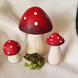 Estátuas de decoração de arte para jardim, cogumelo de cerâmica grande, caracol, sapo, novo estoque antigo