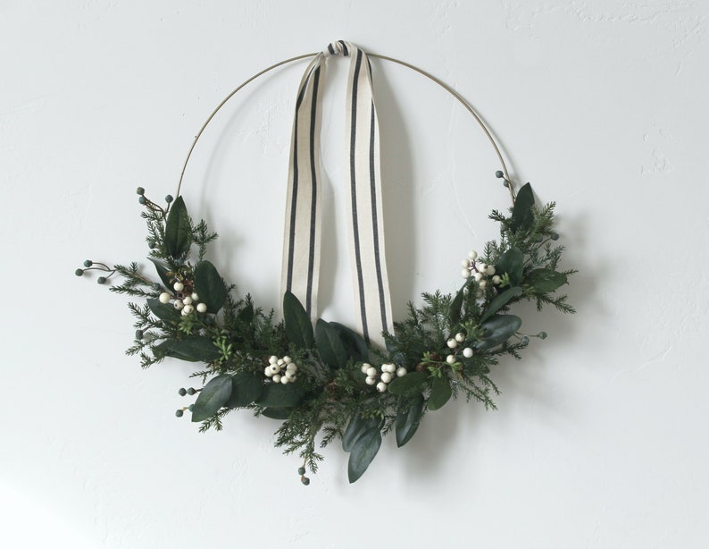 holiday wreath christmas wreath modern wreath gift idea ALICE white berry wreath holiday decor, front door wreath gold hoop wreath