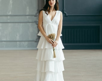 Leinenhochzeitskleid - Boho Hochzeitskleid - Strandhochzeitskleid - Weißes Leinenkleid - Stufenhochzeitskleid - Schlichtes Hochzeitskleid