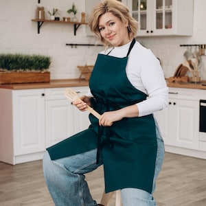 Cotton Split Leg Apron with Pockets | Heavy Duty Work Apron for Potters, Artists & Makers