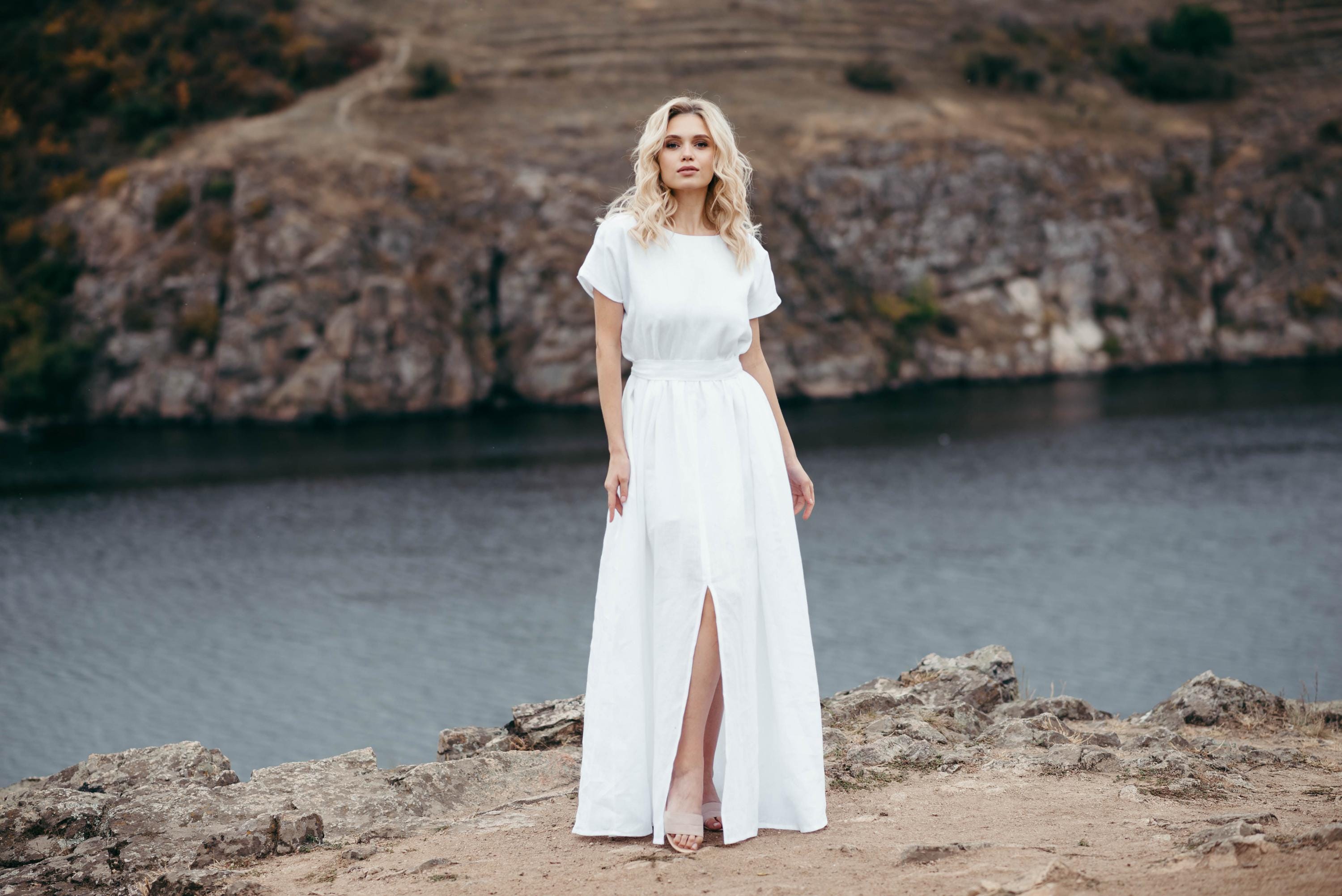 beach wedding linen dress Simple | Wedding Dress | Boho Wedding Dress Size:XS - $190.00 or warm light curves Tulle A-Line Sweetheart Strapless