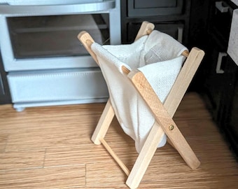 1:12th Scale Dollhouse Miniature Laundry Basket – Wooden Clothes Hamper