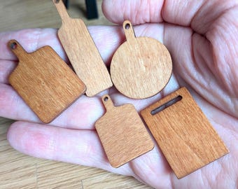 1:12th Scale Dollhouse Miniature. Five Wooden Chopping Boards, Miniature Kitchenware.