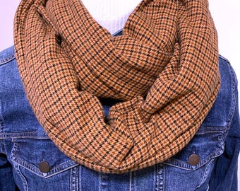 Caramel Brown w/Black Houndstooth 100 % cotton flannel scarf, quality fabric super soft easy to wash and dry fringed edges all around,