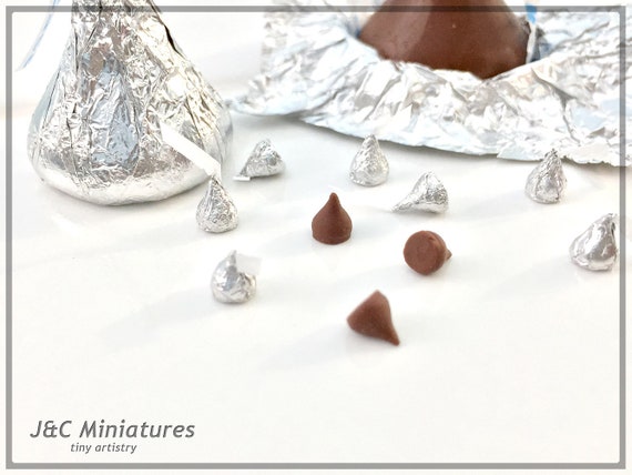 DOLLHOUSE MINIATURE Size Christmas Chocolate Kisses Candy BAG